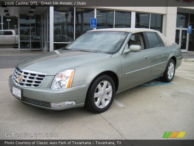 2006 Cadillac DTS  in Green Silk Metallic