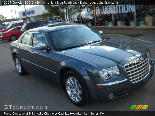 2005 Chrysler 300 C HEMI in Midnight Blue Pearlcoat
