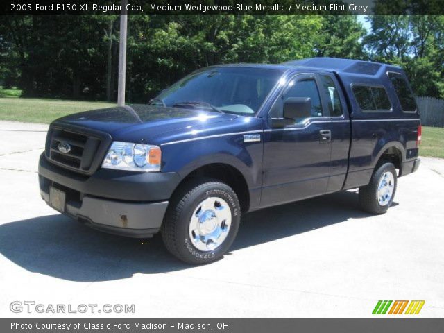 2005 Ford F150 XL Regular Cab in Medium Wedgewood Blue Metallic