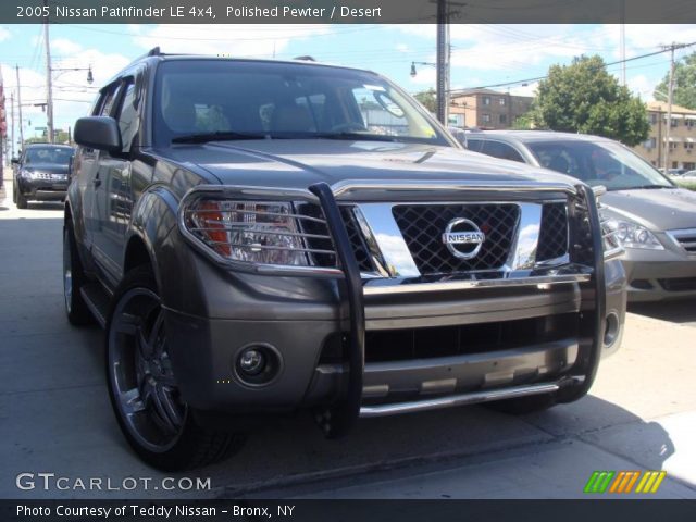 2005 Nissan Pathfinder LE 4x4 in Polished Pewter