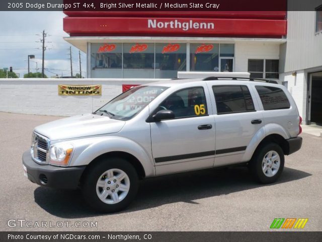2005 Dodge Durango ST 4x4 in Bright Silver Metallic