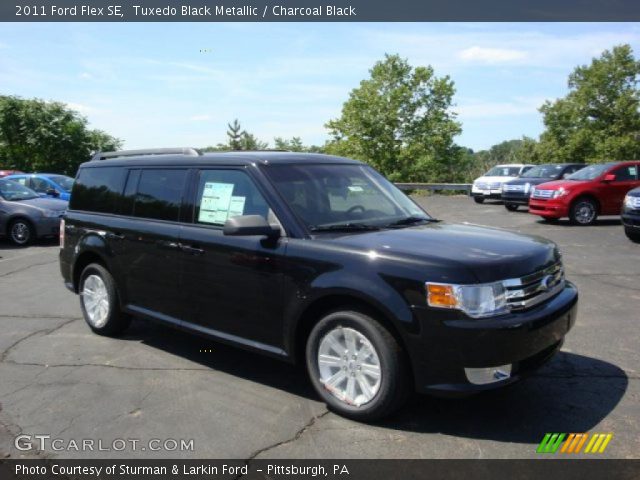 2011 Ford Flex SE in Tuxedo Black Metallic