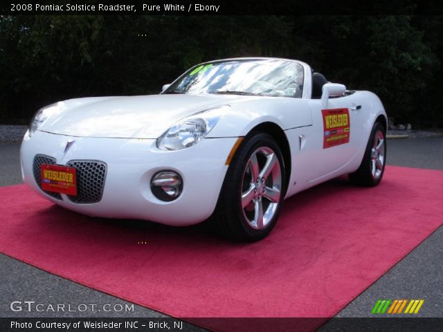 2008 Pontiac Solstice Roadster in Pure White