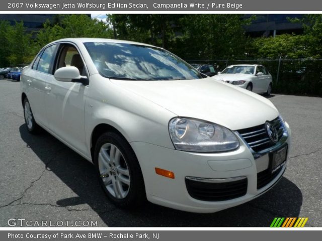 2007 Volkswagen Jetta Wolfsburg Edition Sedan in Campanella White