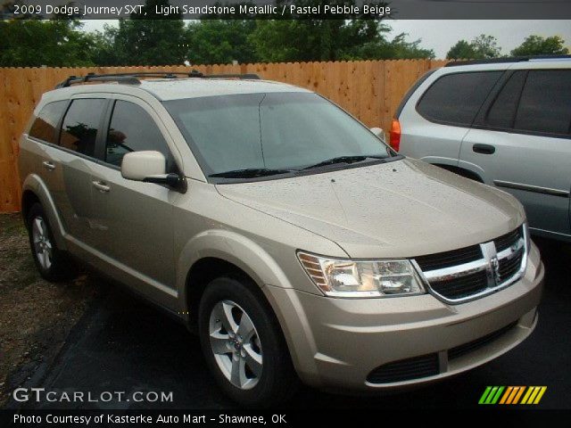 2009 Dodge Journey SXT in Light Sandstone Metallic