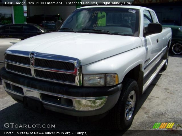 1998 Dodge Ram 1500 Laramie SLT Extended Cab 4x4 in Bright White