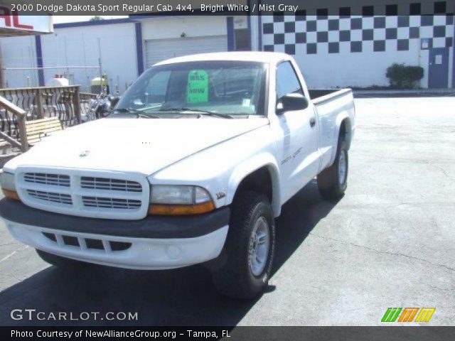 2000 Dodge Dakota Sport Regular Cab 4x4 in Bright White