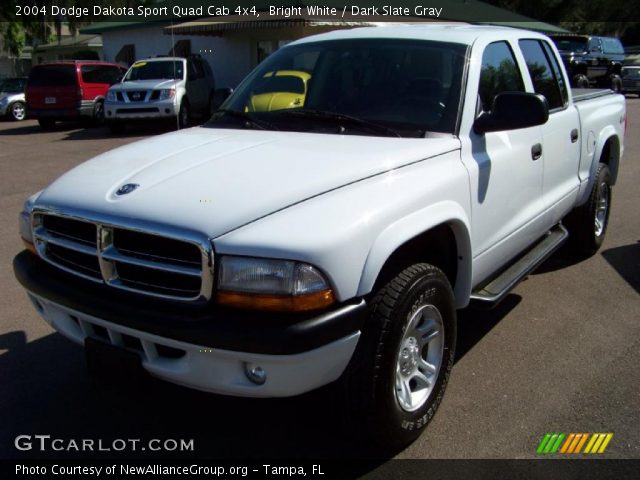 2004 Dodge Dakota Sport Quad Cab 4x4 in Bright White