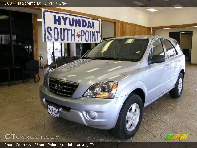 2007 Kia Sorento LX in Silver