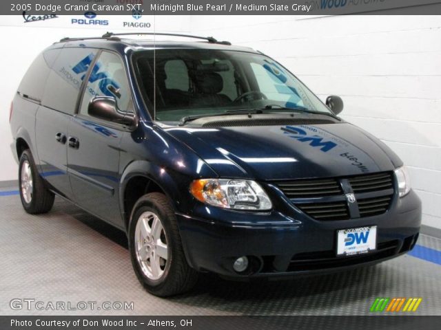 2005 Dodge Grand Caravan SXT in Midnight Blue Pearl