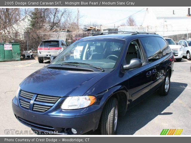 2005 Dodge Grand Caravan SXT in Midnight Blue Pearl