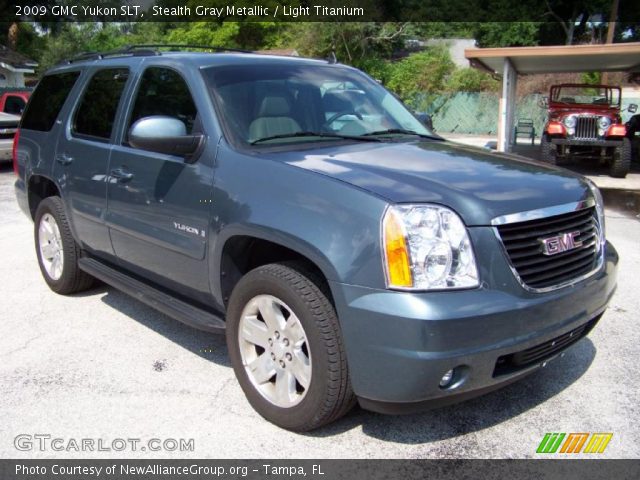 2009 GMC Yukon SLT in Stealth Gray Metallic