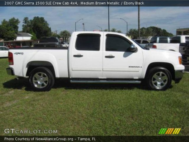 2007 GMC Sierra 1500 SLE Crew Cab 4x4 in Medium Brown Metallic