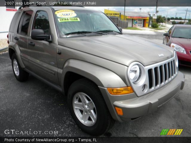 2007 Jeep Liberty Sport in Light Khaki Metallic