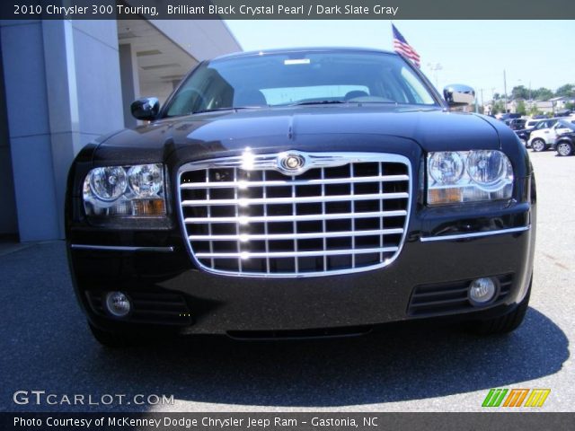 2010 Chrysler 300 Touring in Brilliant Black Crystal Pearl