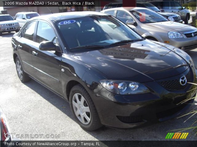 2006 Mazda MAZDA3 i Sedan in Black Mica
