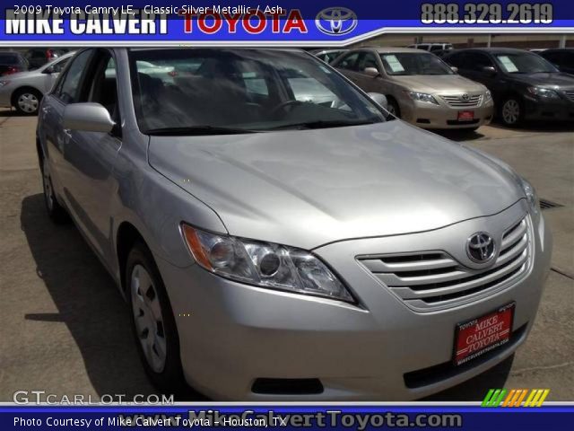 2009 Toyota Camry LE in Classic Silver Metallic