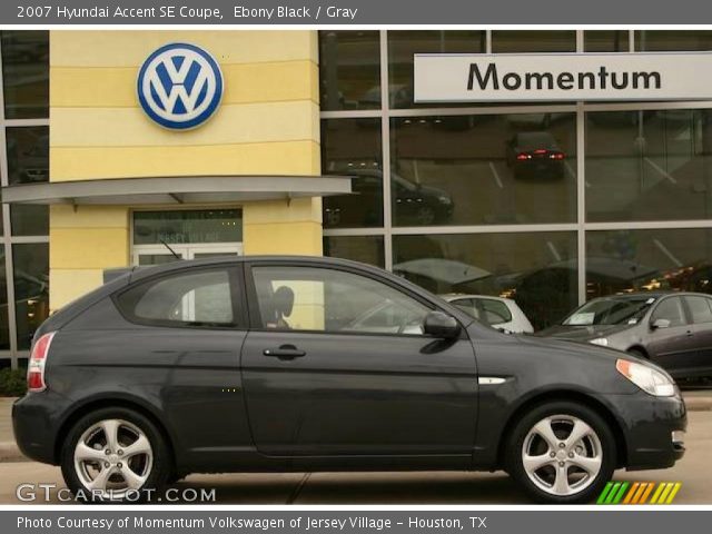 2007 Hyundai Accent SE Coupe in Ebony Black