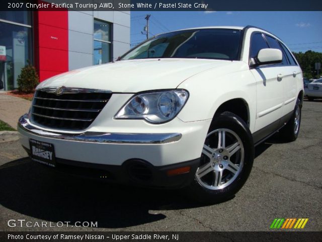 2007 Chrysler Pacifica Touring AWD in Stone White