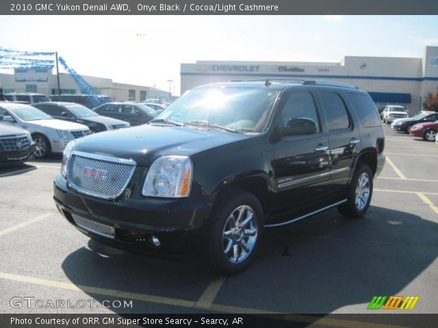 2010 GMC Yukon Denali AWD in Onyx Black