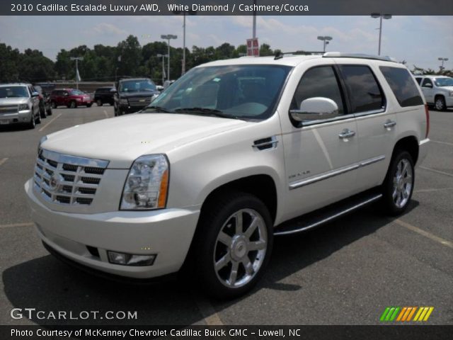 2010 Cadillac Escalade Luxury AWD in White Diamond
