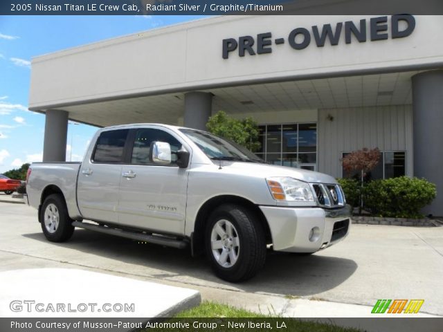 2005 Nissan Titan LE Crew Cab in Radiant Silver