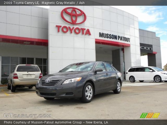 2009 Toyota Camry LE in Magnetic Gray Metallic