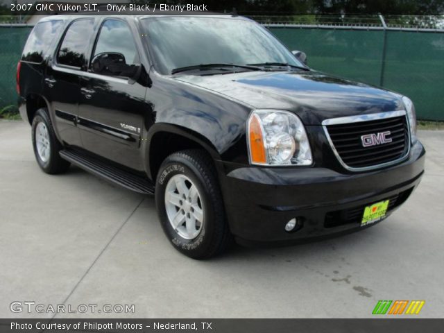 2007 GMC Yukon SLT in Onyx Black