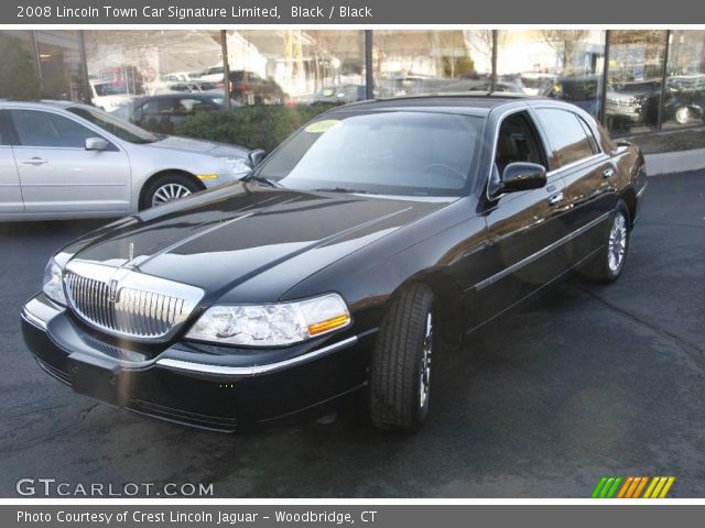 2008 Lincoln Town Car Signature Limited in Black
