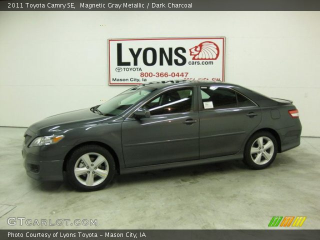 2011 Toyota Camry SE in Magnetic Gray Metallic