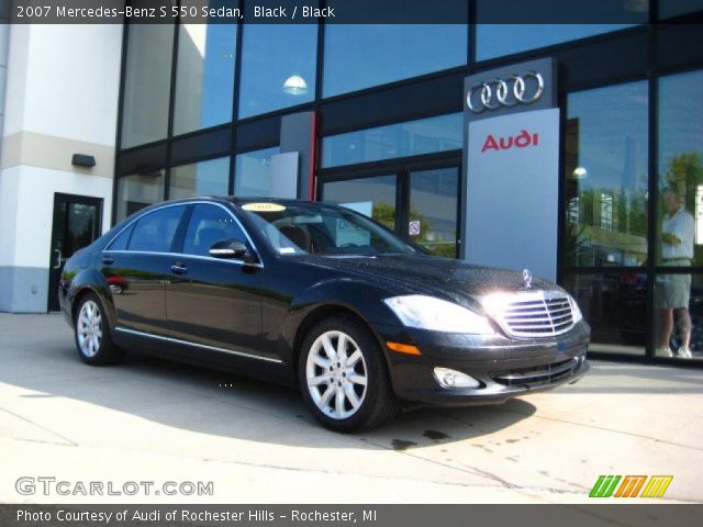 2007 Mercedes-Benz S 550 Sedan in Black