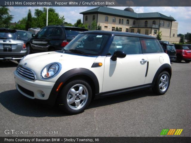 2010 Mini Cooper Hardtop in Pepper White