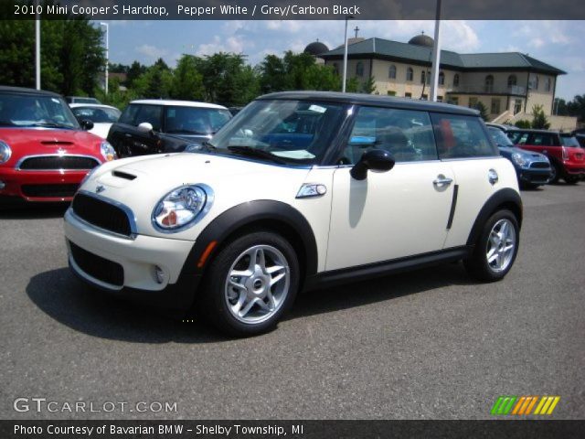 2010 Mini Cooper S Hardtop in Pepper White