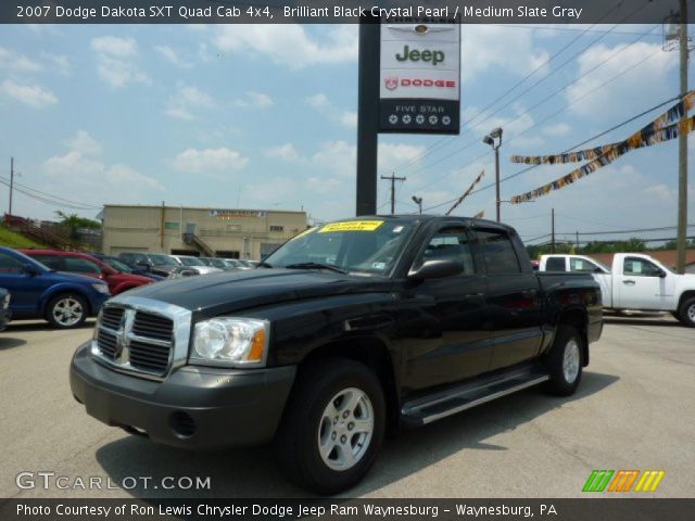 2007 Dodge Dakota SXT Quad Cab 4x4 in Brilliant Black Crystal Pearl