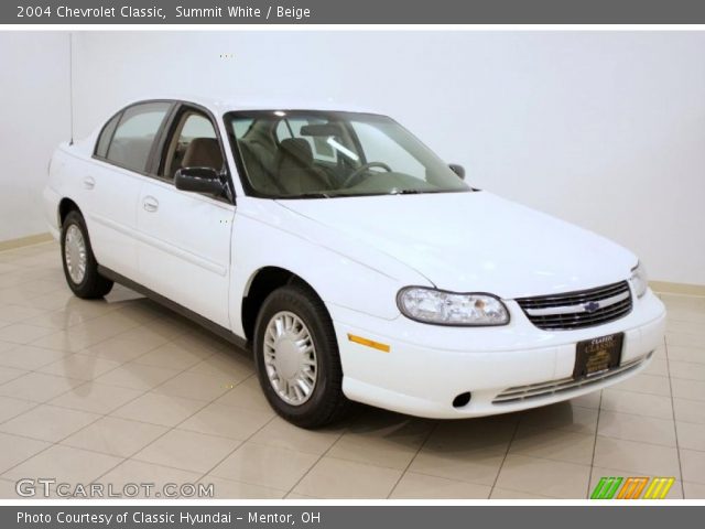 2004 Chevrolet Classic  in Summit White