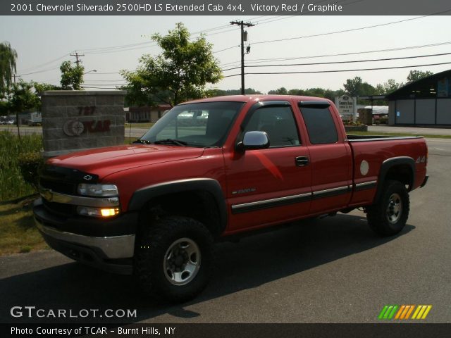 2001 Chevrolet Silverado 2500HD LS Extended Cab 4x4 in Victory Red