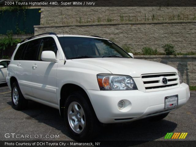 2004 Toyota Highlander 4WD in Super White