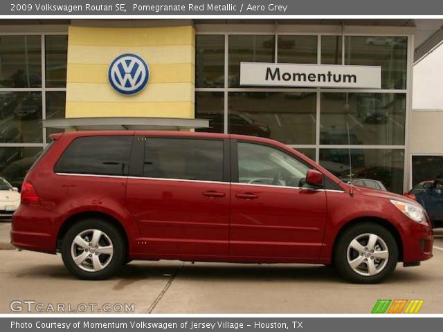 2009 Volkswagen Routan SE in Pomegranate Red Metallic