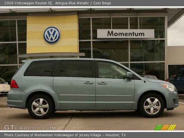 2009 Volkswagen Routan SE in Antigua Blue Metallic