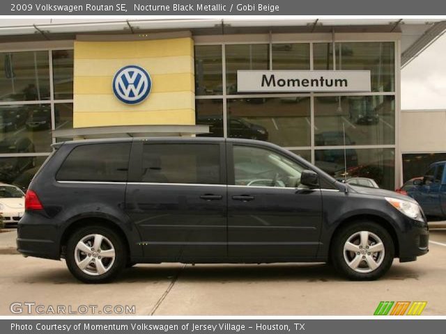 2009 Volkswagen Routan SE in Nocturne Black Metallic