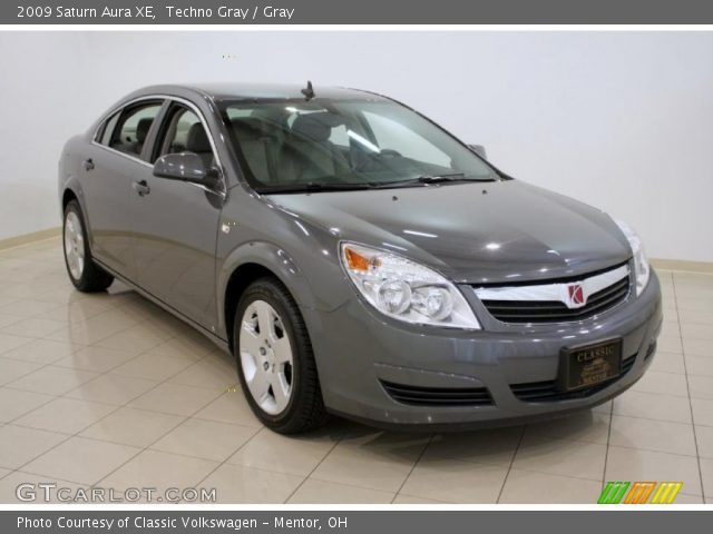 2009 Saturn Aura XE in Techno Gray