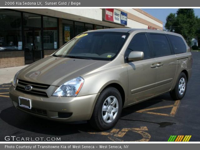 2006 Kia Sedona LX in Sunset Gold