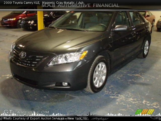 2009 Toyota Camry XLE in Magnetic Gray Metallic