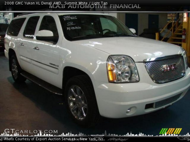 2008 GMC Yukon XL Denali AWD in Summit White