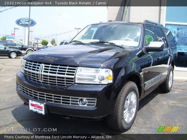 2010 Lincoln Navigator 4x4 in Tuxedo Black Metallic