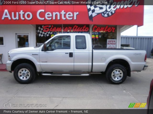 2006 Ford F250 Super Duty XLT SuperCab 4x4 in Silver Metallic
