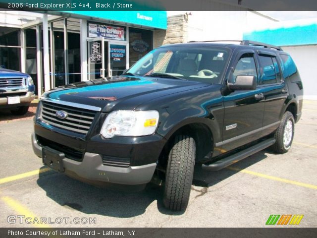 2006 Ford Explorer XLS 4x4 in Black