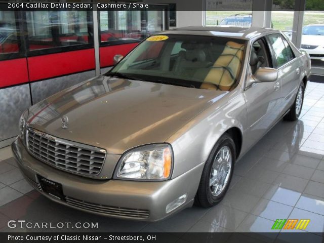 2004 Cadillac DeVille Sedan in Cashmere