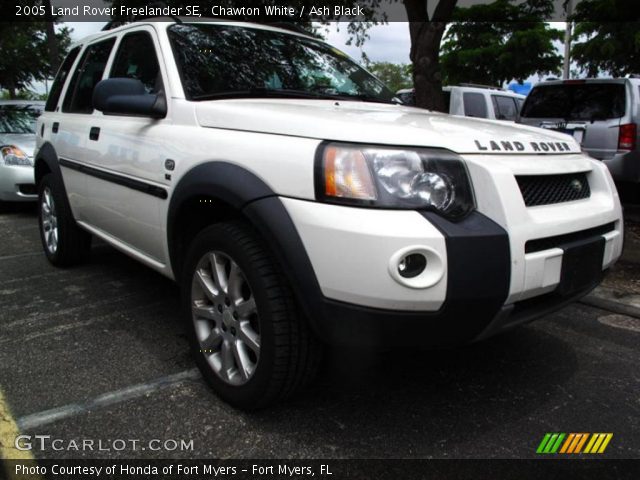 2005 Land Rover Freelander SE in Chawton White