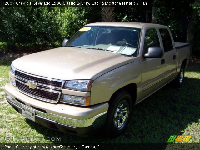 2007 Chevrolet Silverado 1500 Classic LS Crew Cab in Sandstone Metallic